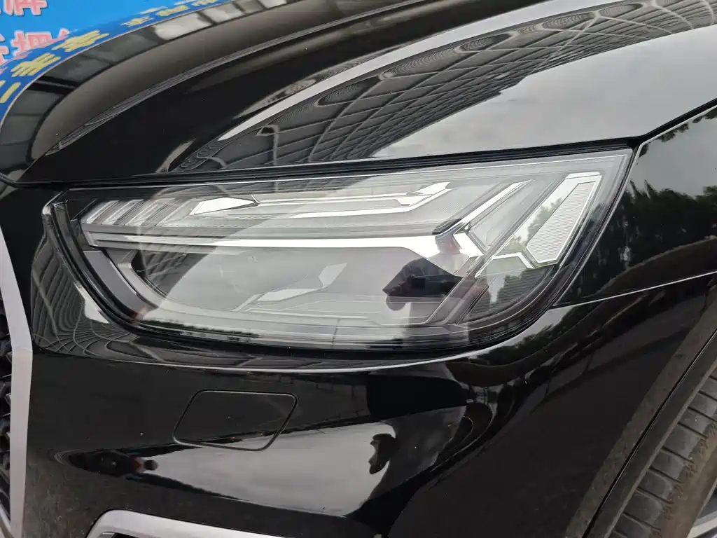 Audi Q5L Sportback — миниатюра 7