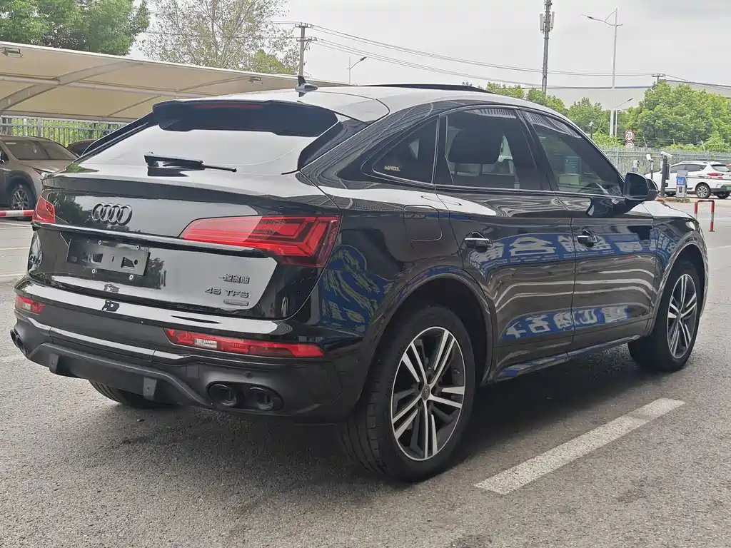 Audi Q5L Sportback — миниатюра 4