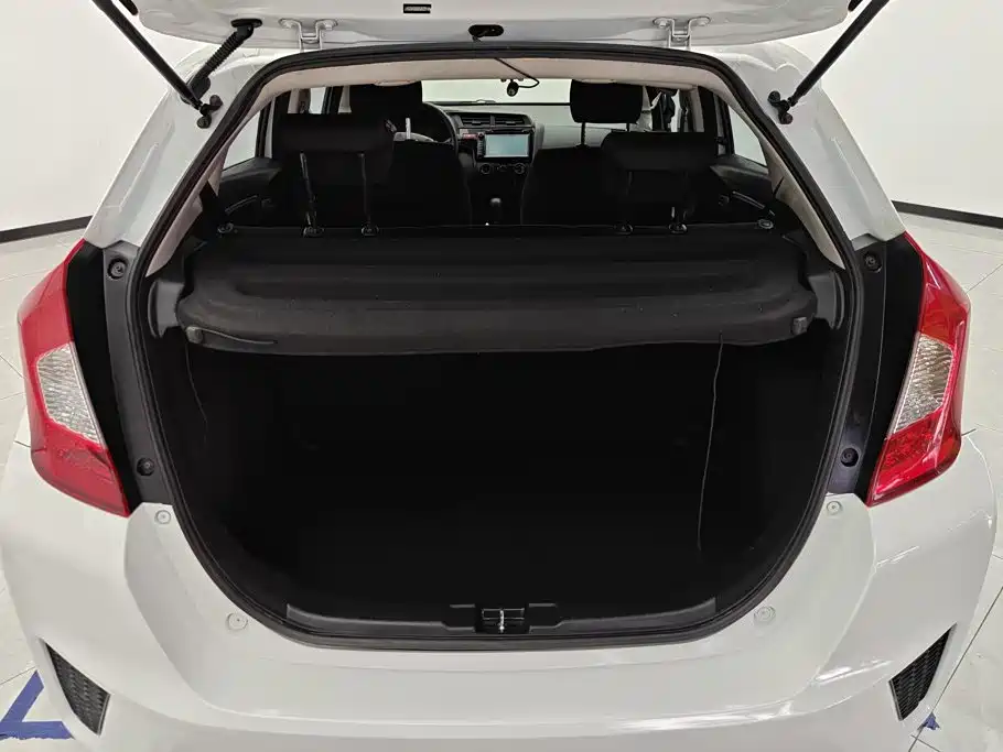 Honda Fit — миниатюра 4