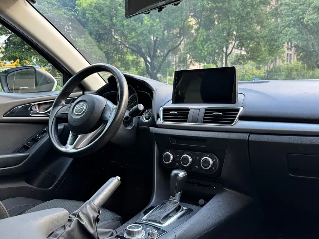 Mazda 3 Axela — миниатюра 5