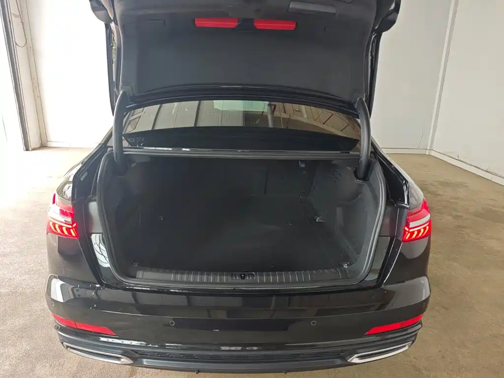 Audi A6L — миниатюра 16