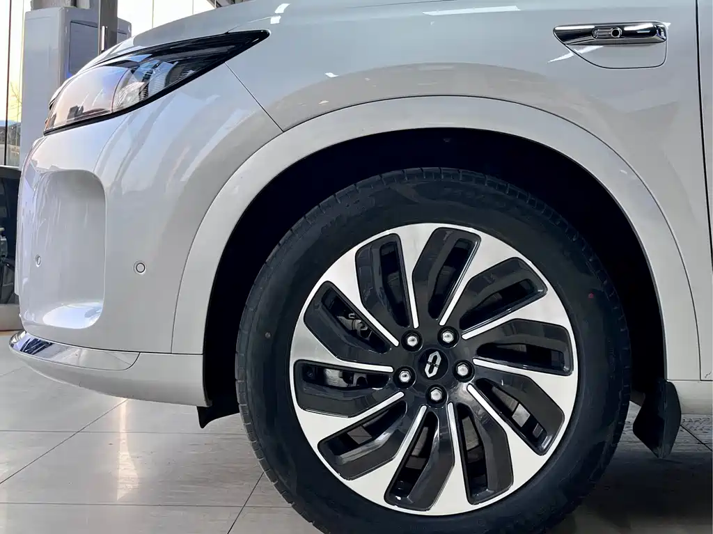 AITO ASK THE WORLD M7