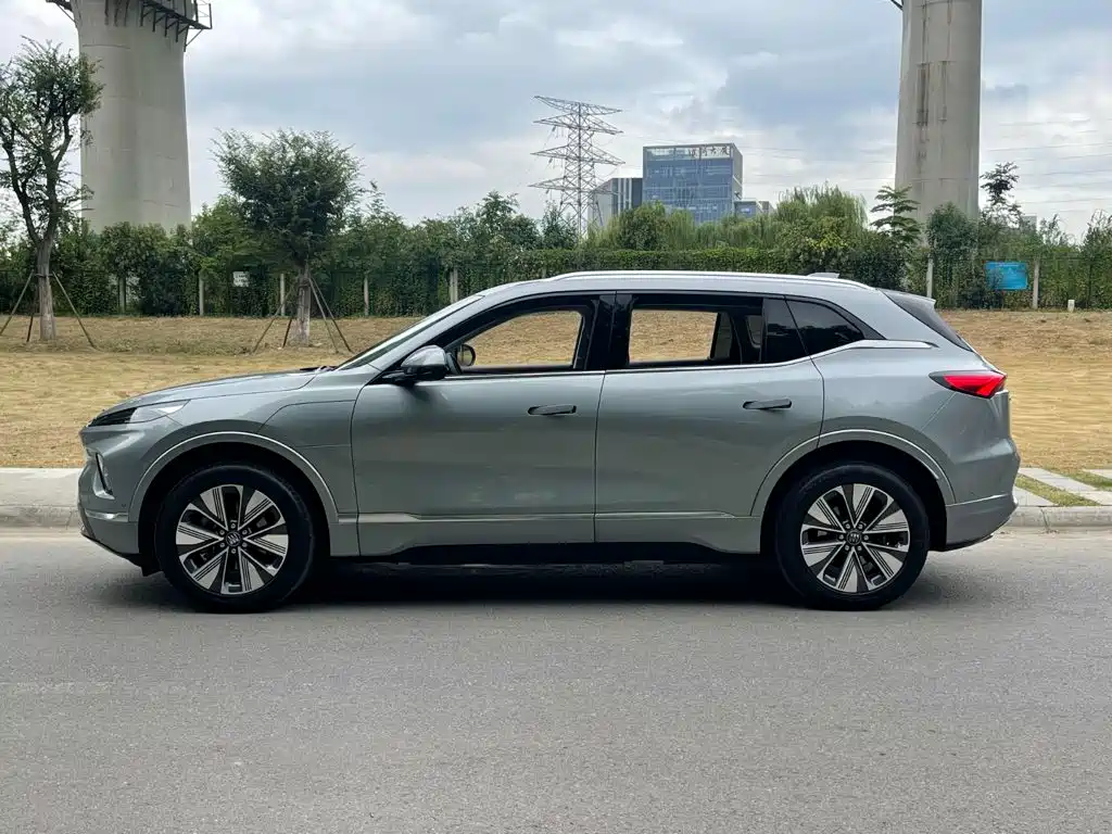 Buick E5 — миниатюра 5
