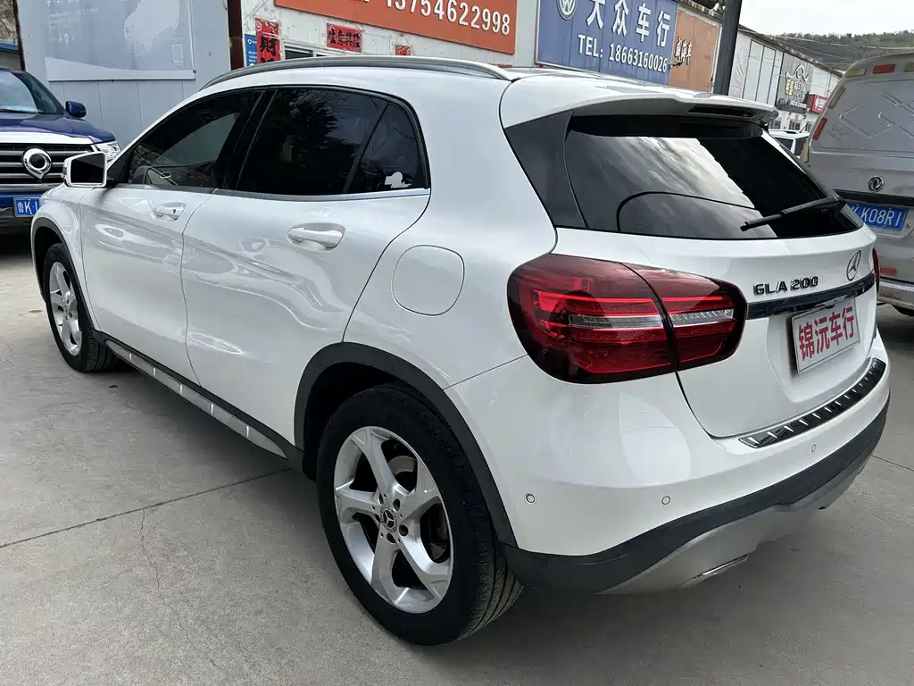 Mercedes-Benz GLA — миниатюра 9