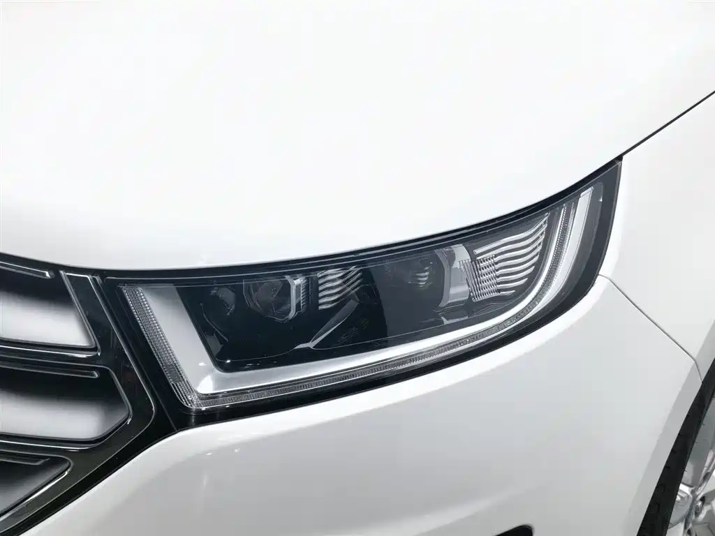Ford Edge 2015 2.0T GTDi