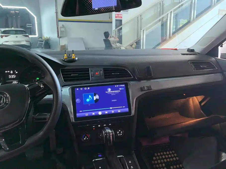 Volkswagen Lamando — миниатюра 13