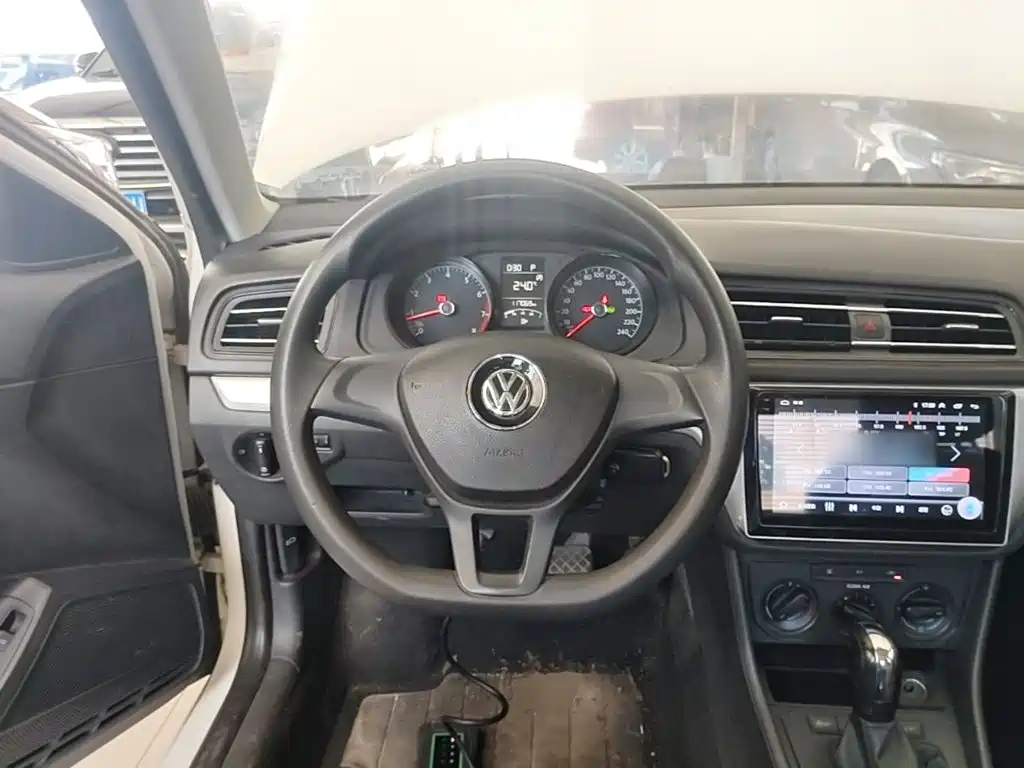 Volkswagen Lavida — миниатюра 11