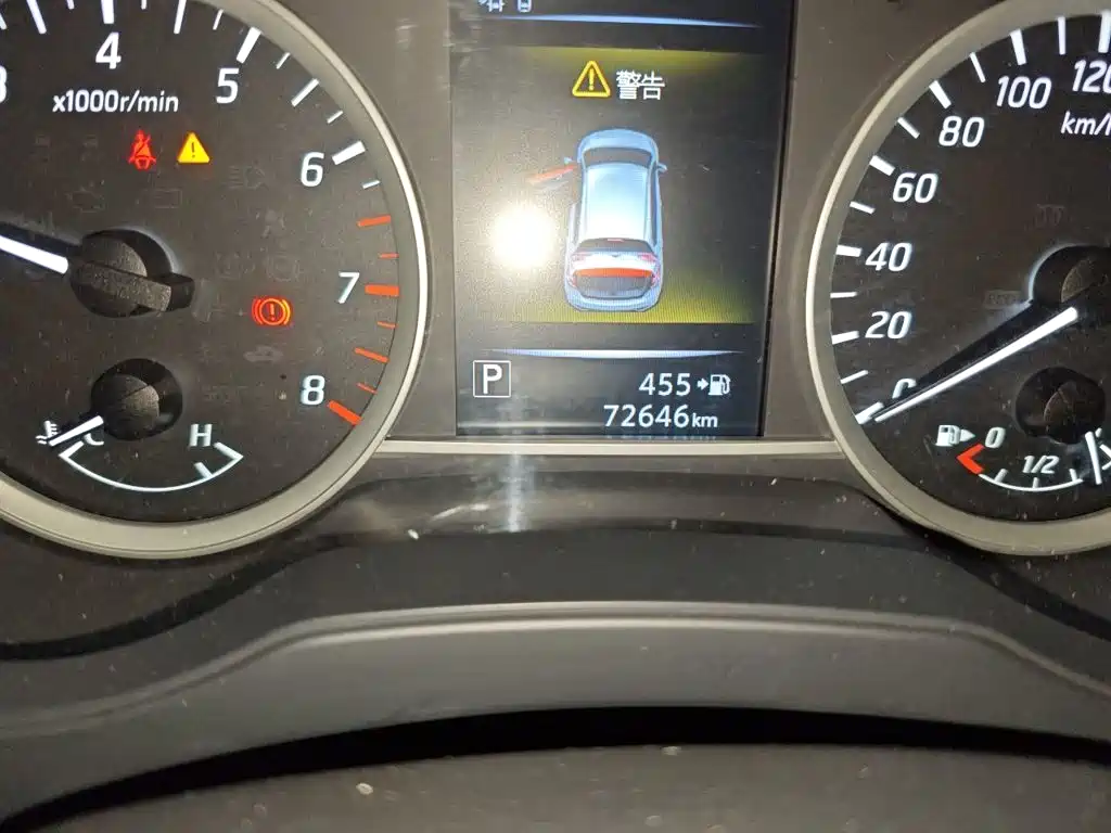 Nissan Tiida — миниатюра 5