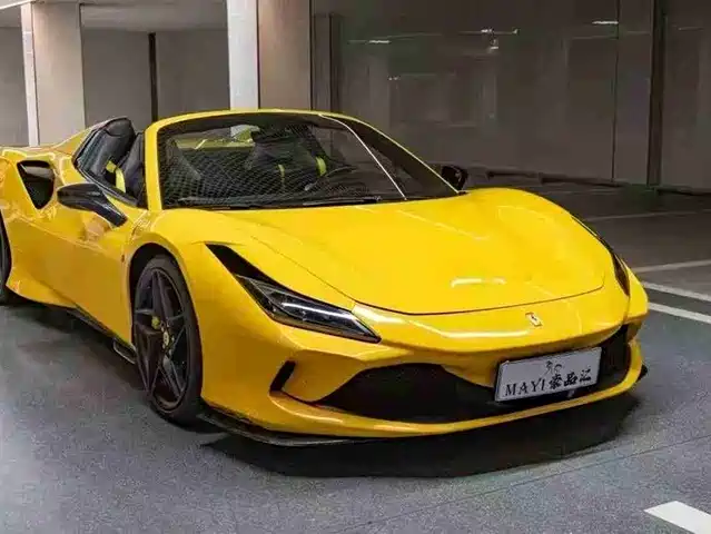 FERRARI F8 2023