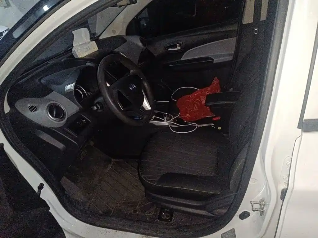 Changan Benben E-Star — миниатюра 18