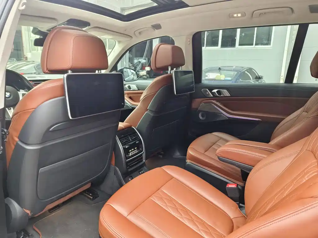 BMW X7 — миниатюра 6