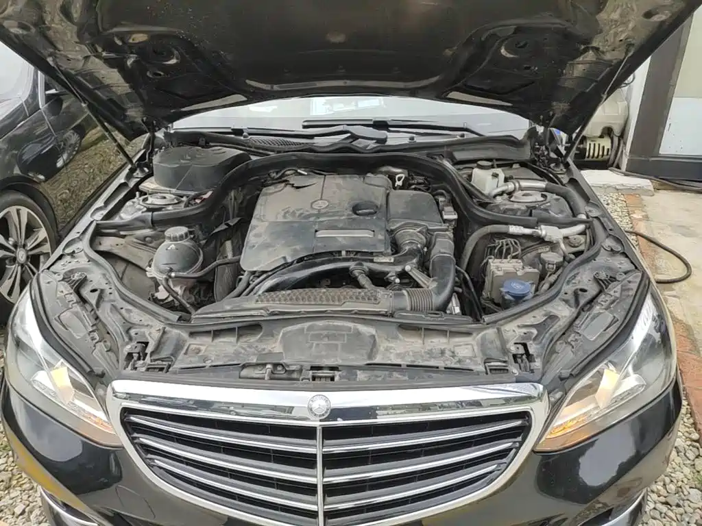 Mercedes-Benz E-Class — миниатюра 20