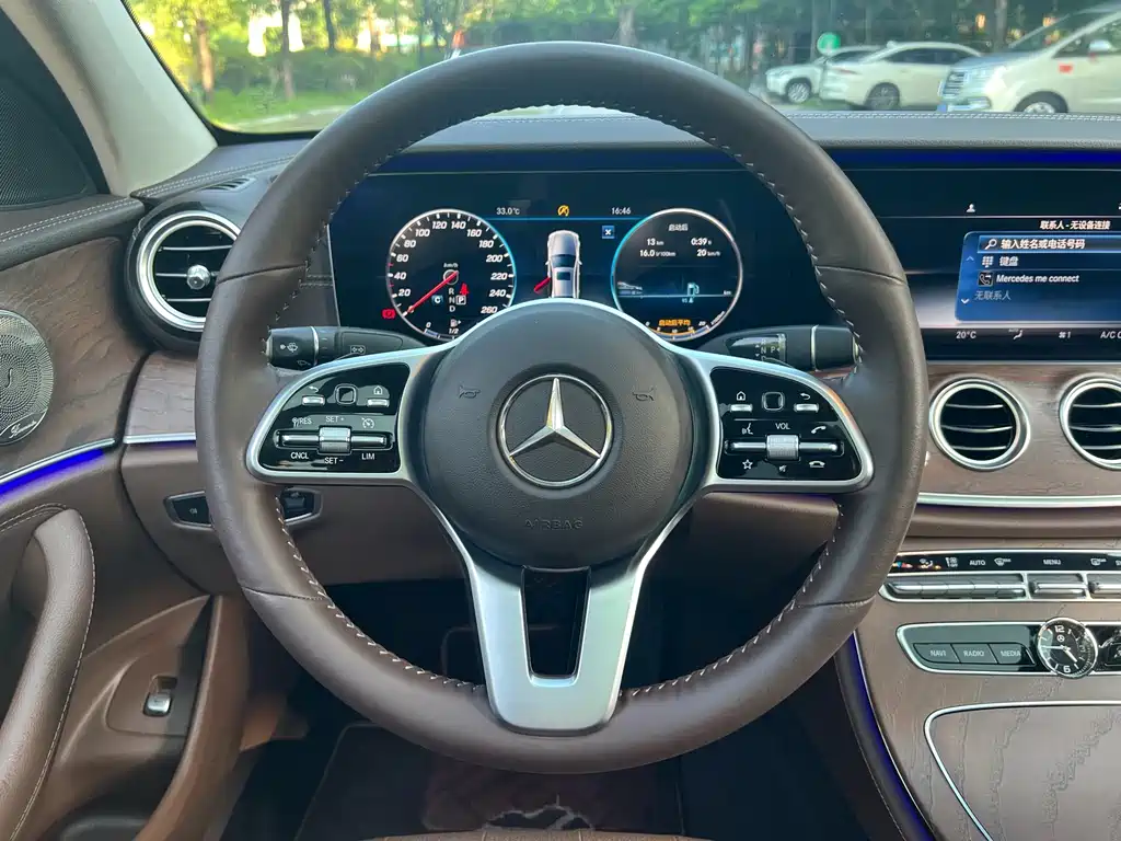 Mercedes-Benz E-Class — миниатюра 24