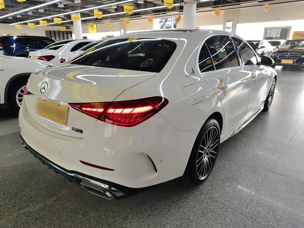 Mercedes-Benz C-Class - фото 7