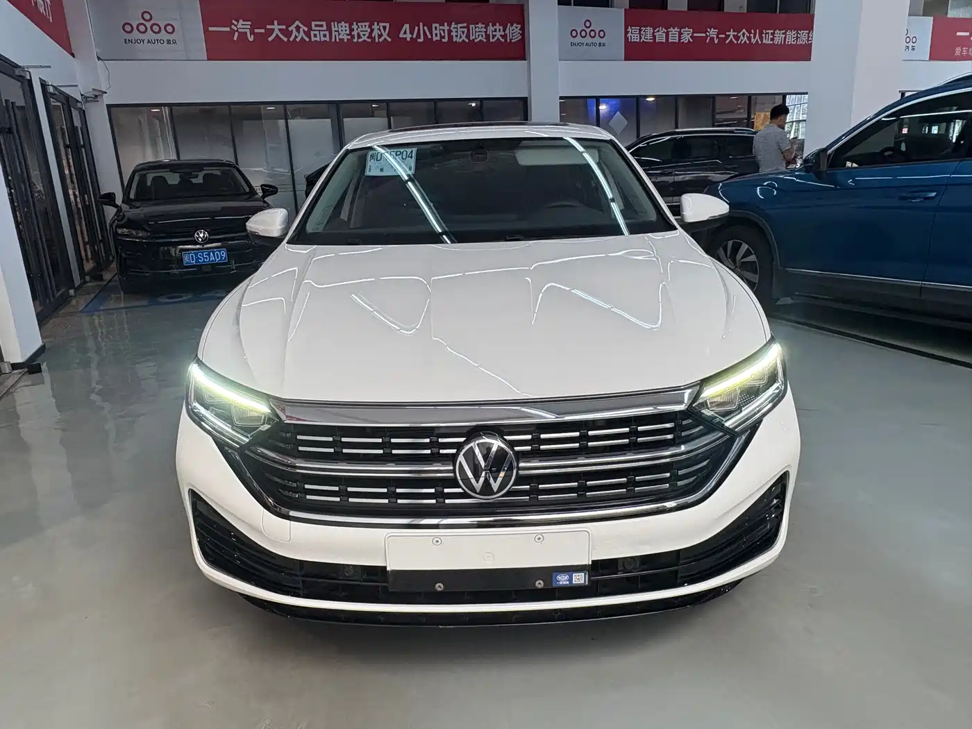 Volkswagen Sagitar