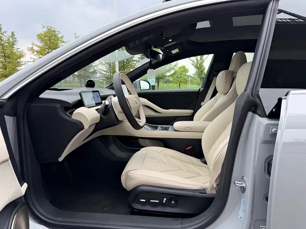 NIO ET5 — миниатюра 5
