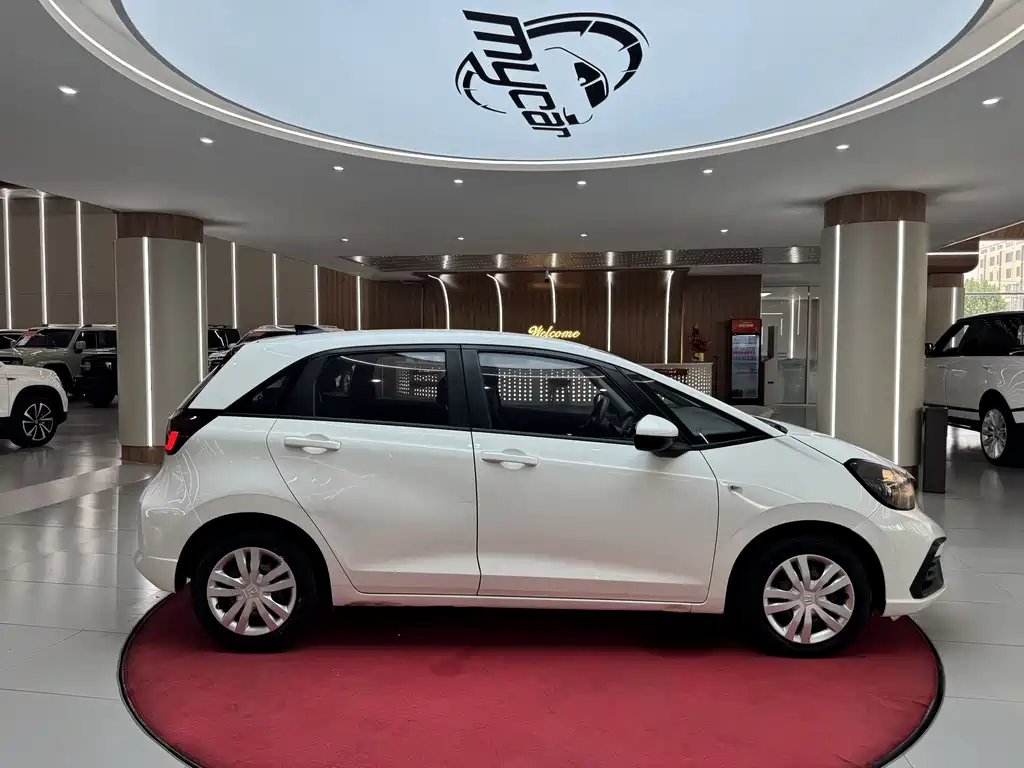 Honda Fit — миниатюра 4