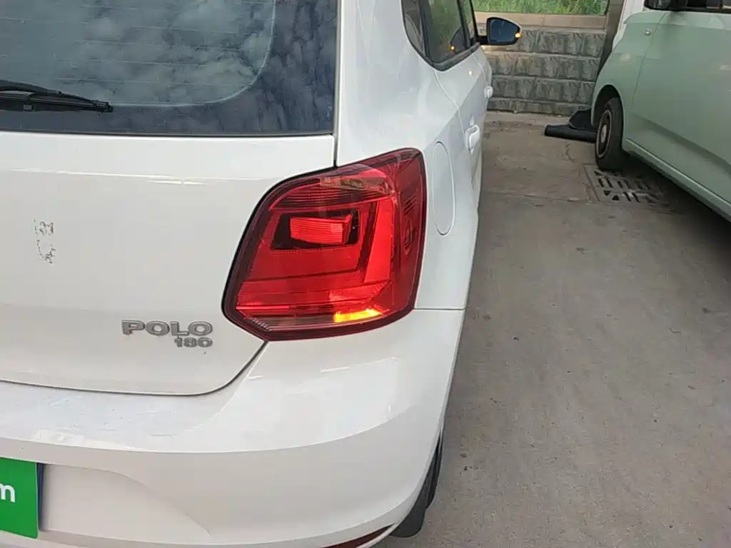 Volkswagen Polo — миниатюра 8