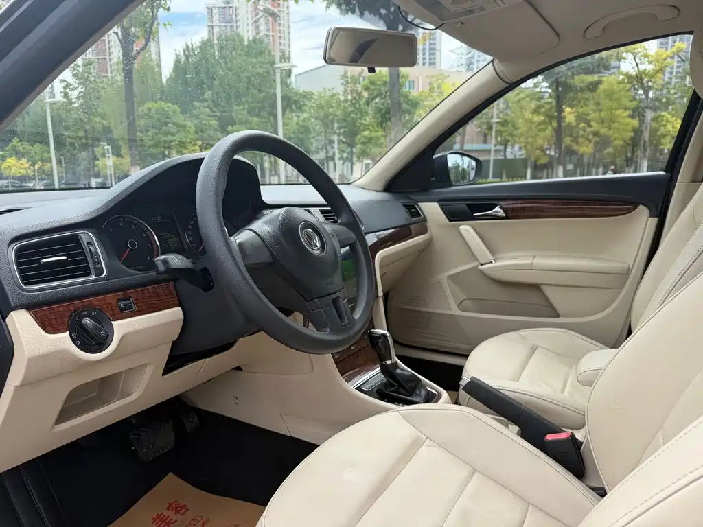 Volkswagen Lavida — миниатюра 7