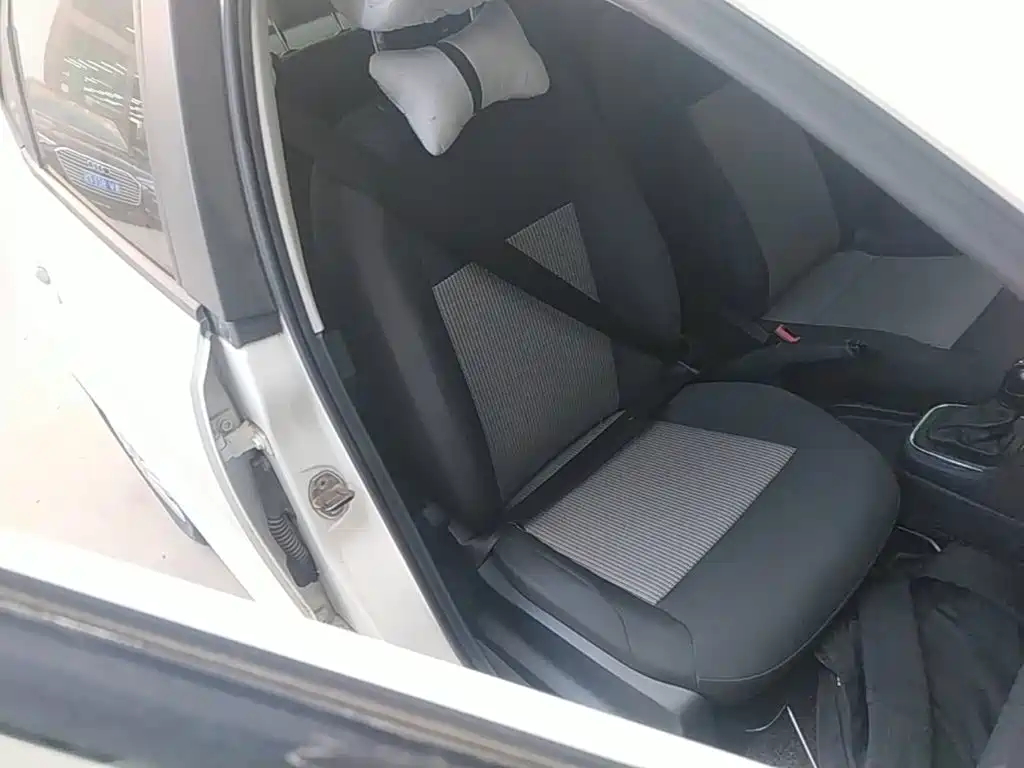 Volkswagen Polo — миниатюра 25