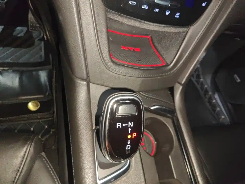 Cadillac XT5 — миниатюра 7