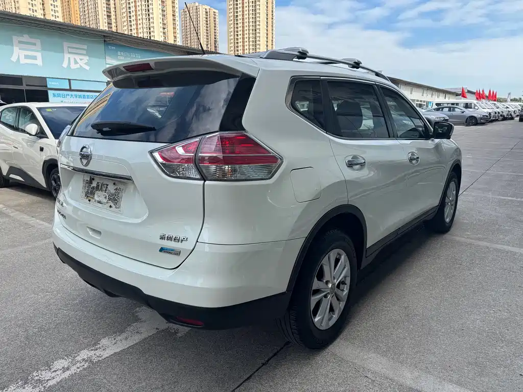 Nissan X-Trail — миниатюра 7