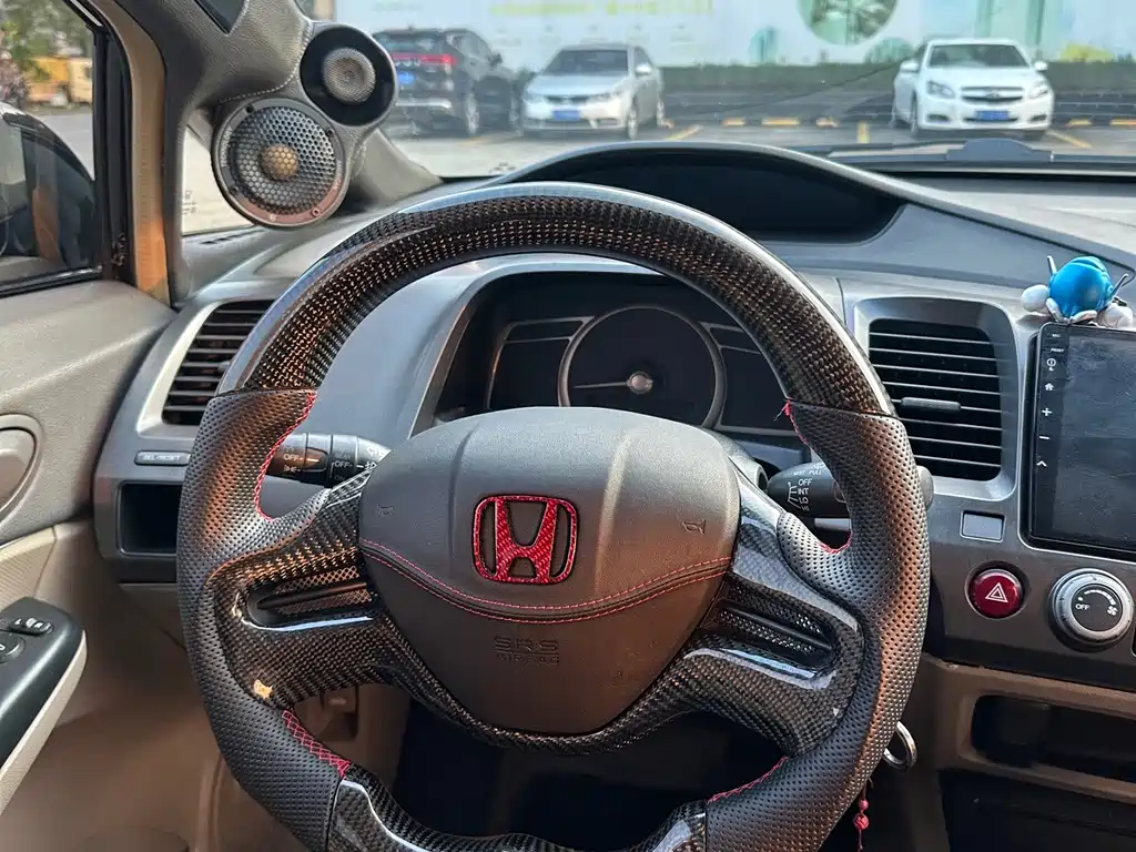 Honda Civic — миниатюра 13