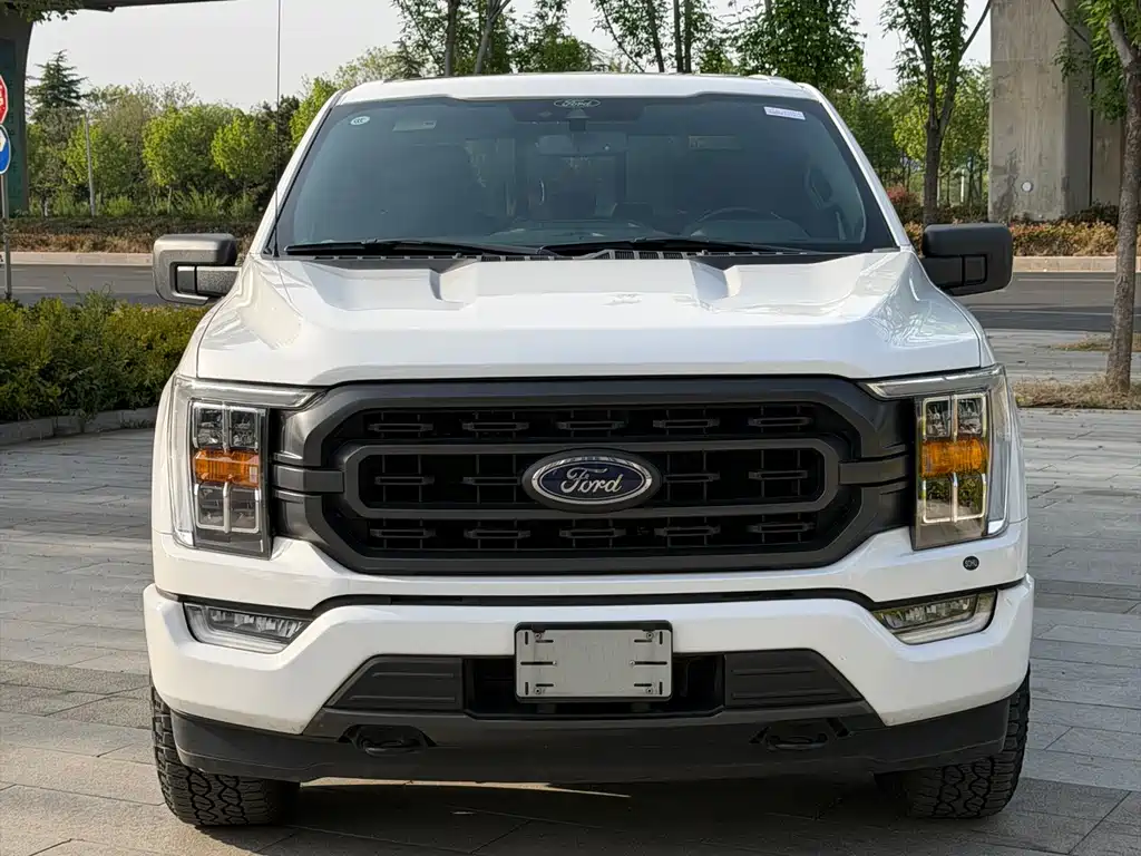 Ford F-150 Raptor 2023