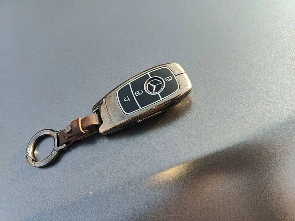 Mercedes-Benz EQC — миниатюра 9