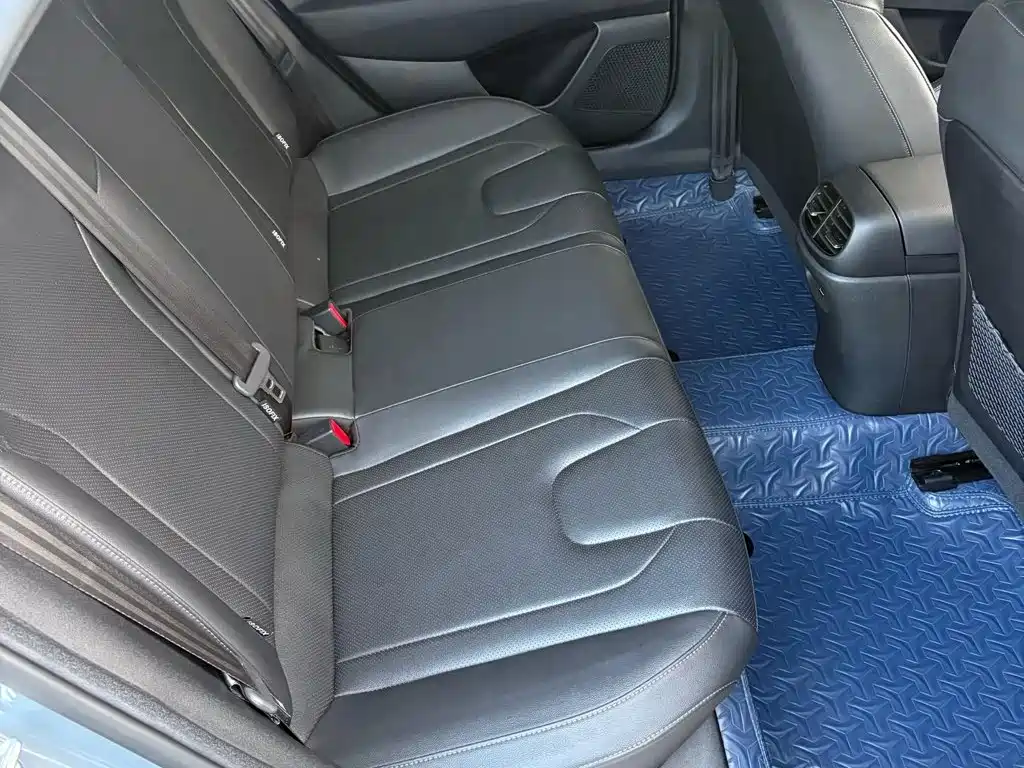 Hyundai Elantra — миниатюра 7