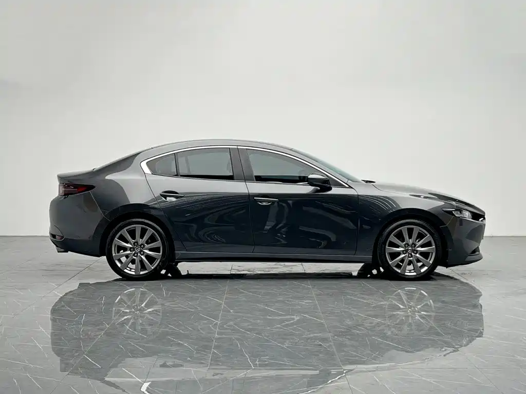 Mazda 3 Axela — миниатюра 7