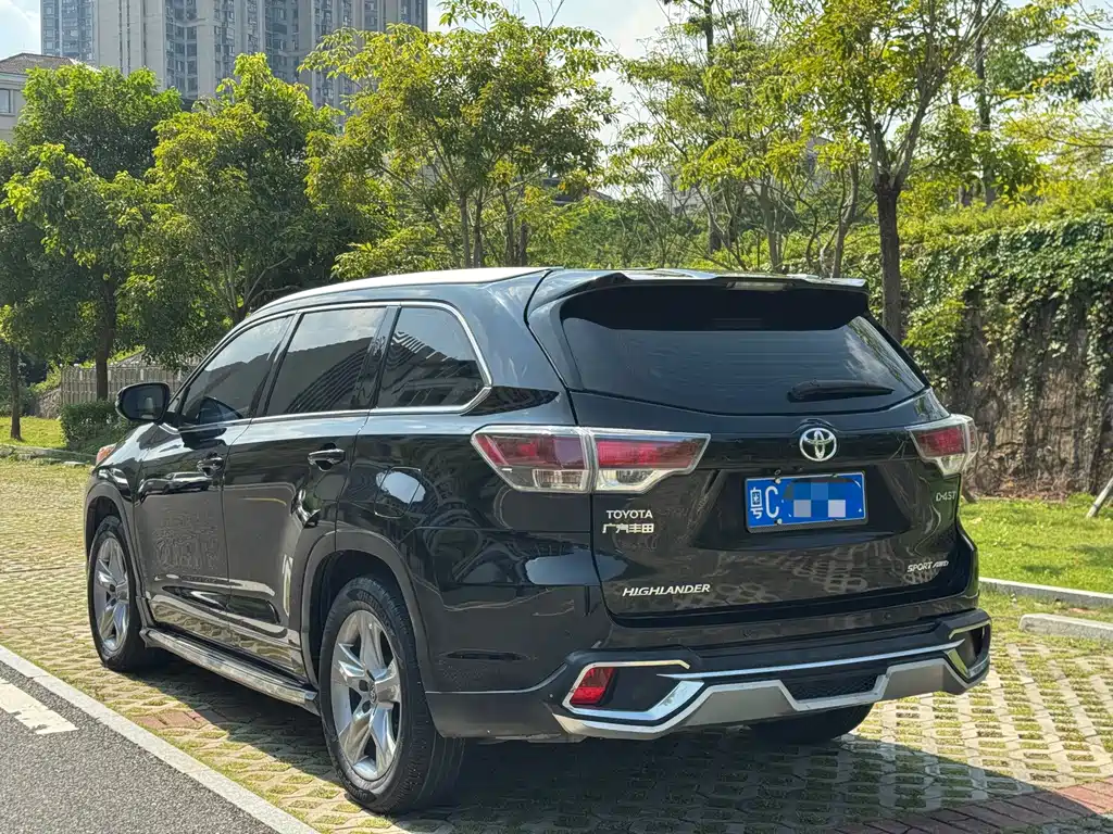Toyota Highlander — миниатюра 7