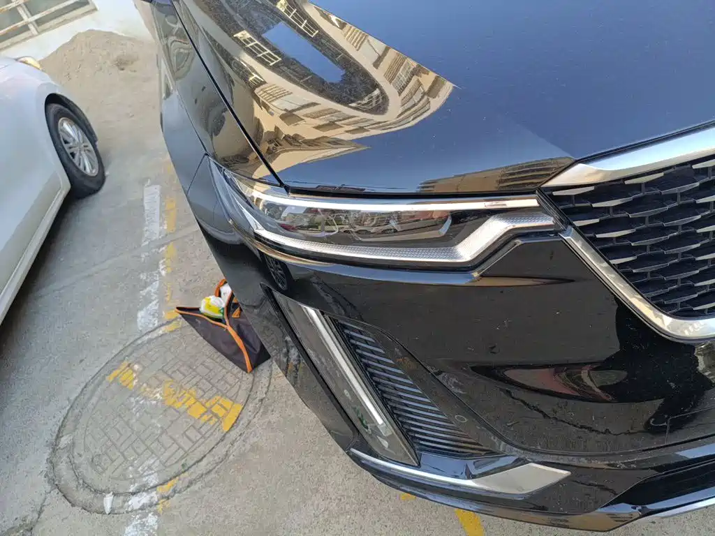 Cadillac XT6 — миниатюра 7