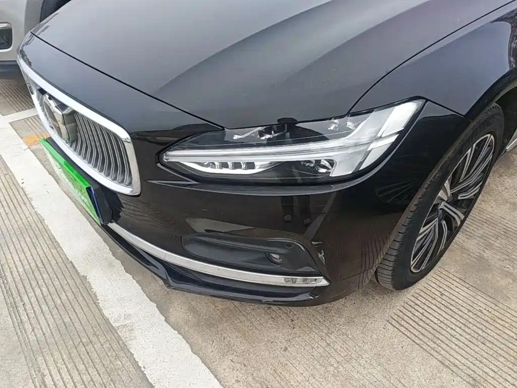 Volvo S90 — миниатюра 24