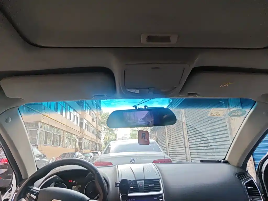 Geely Emgrand — миниатюра 19