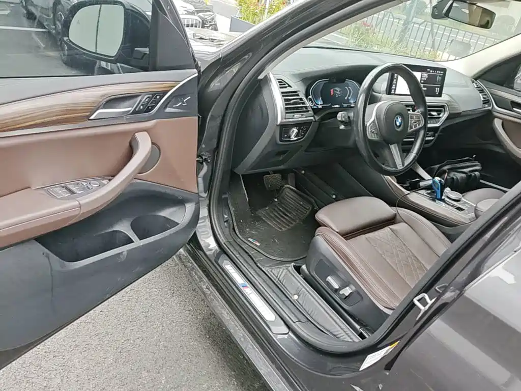BMW iX3 — миниатюра 16