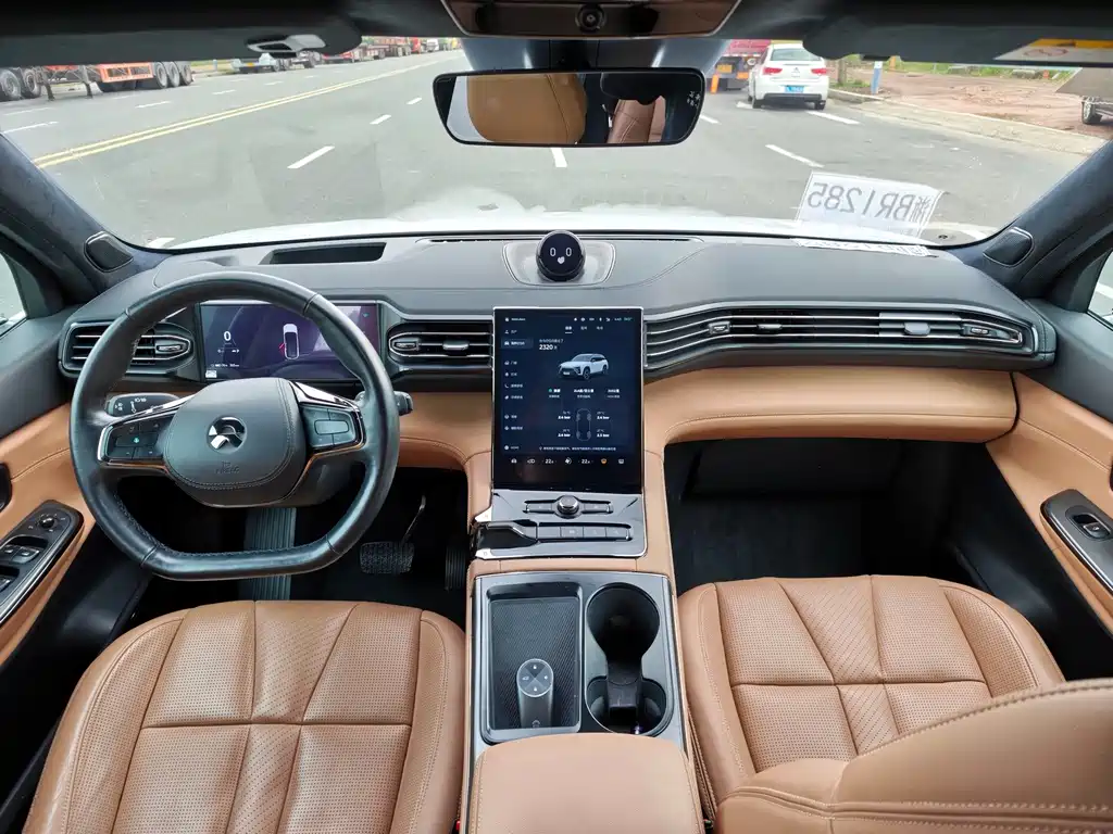 NIO ES8 — миниатюра 15