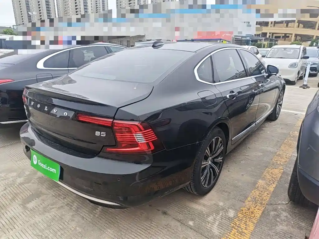 Volvo S90 — миниатюра 7