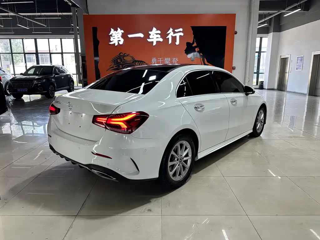 Mercedes-Benz A-Class — миниатюра 3