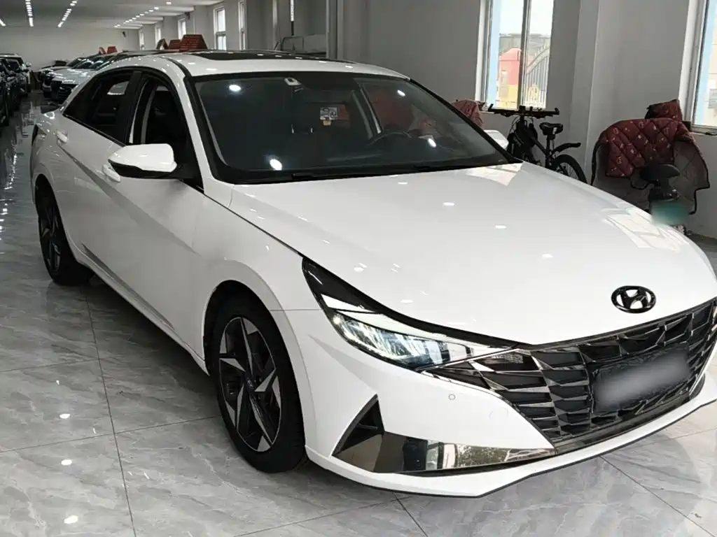 Hyundai Elantra — миниатюра 4