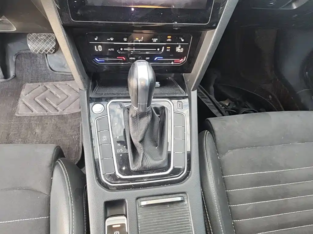 Volkswagen Magotan — миниатюра 14
