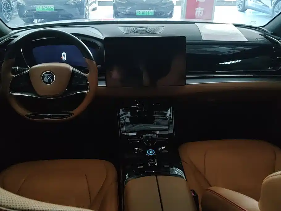 BYD Han — миниатюра 12