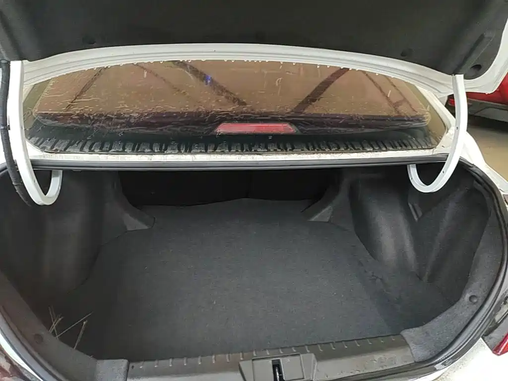 Geely Emgrand — миниатюра 19