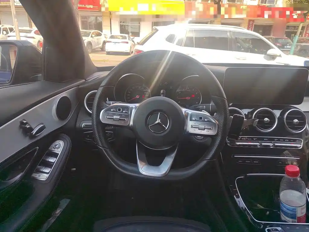 Mercedes-Benz C-Class — миниатюра 11
