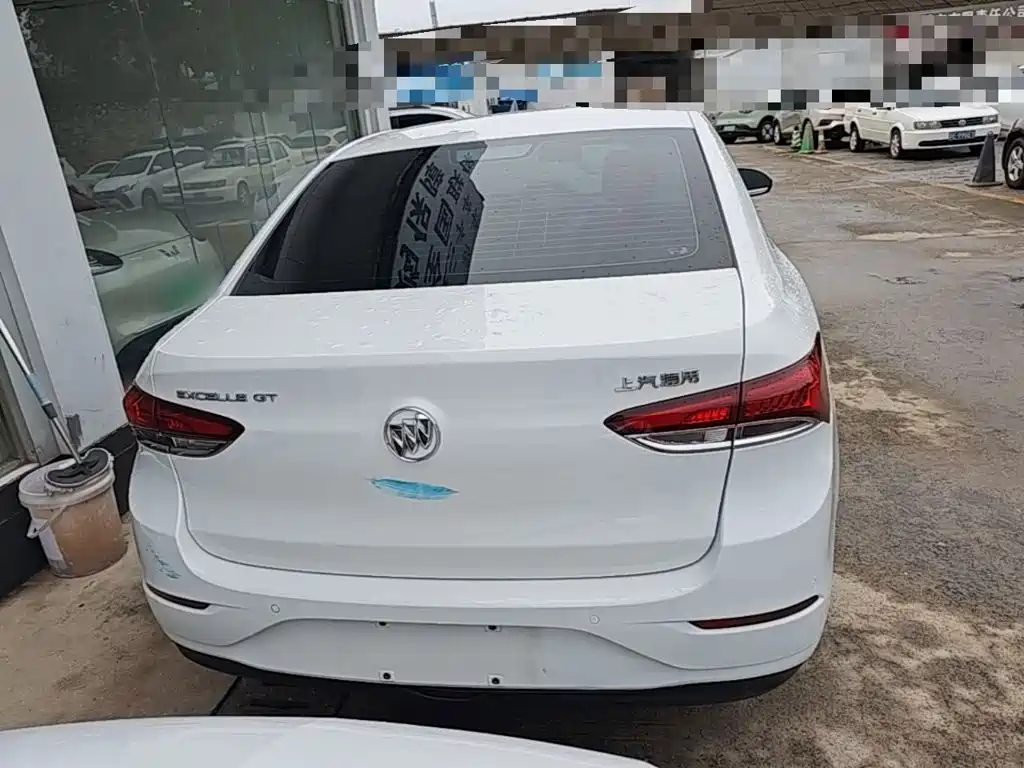 Buick Excelle — миниатюра 6