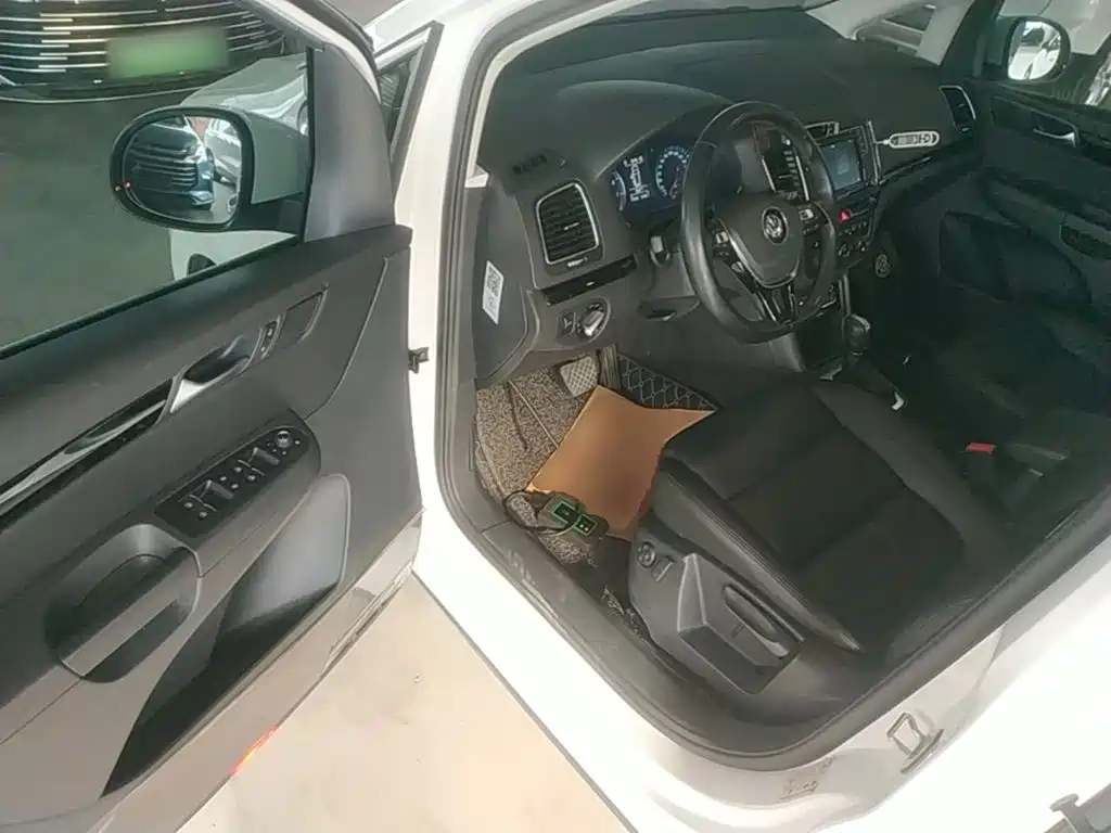 Volkswagen Sharan — миниатюра 16