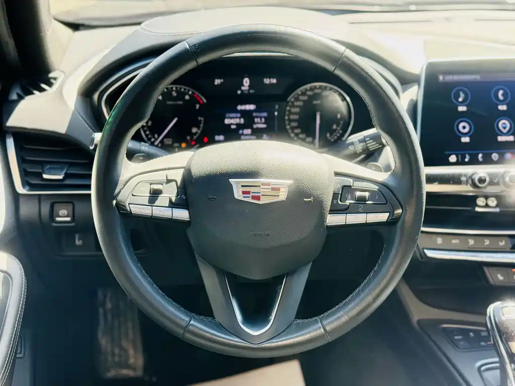 Cadillac CT5 — миниатюра 9