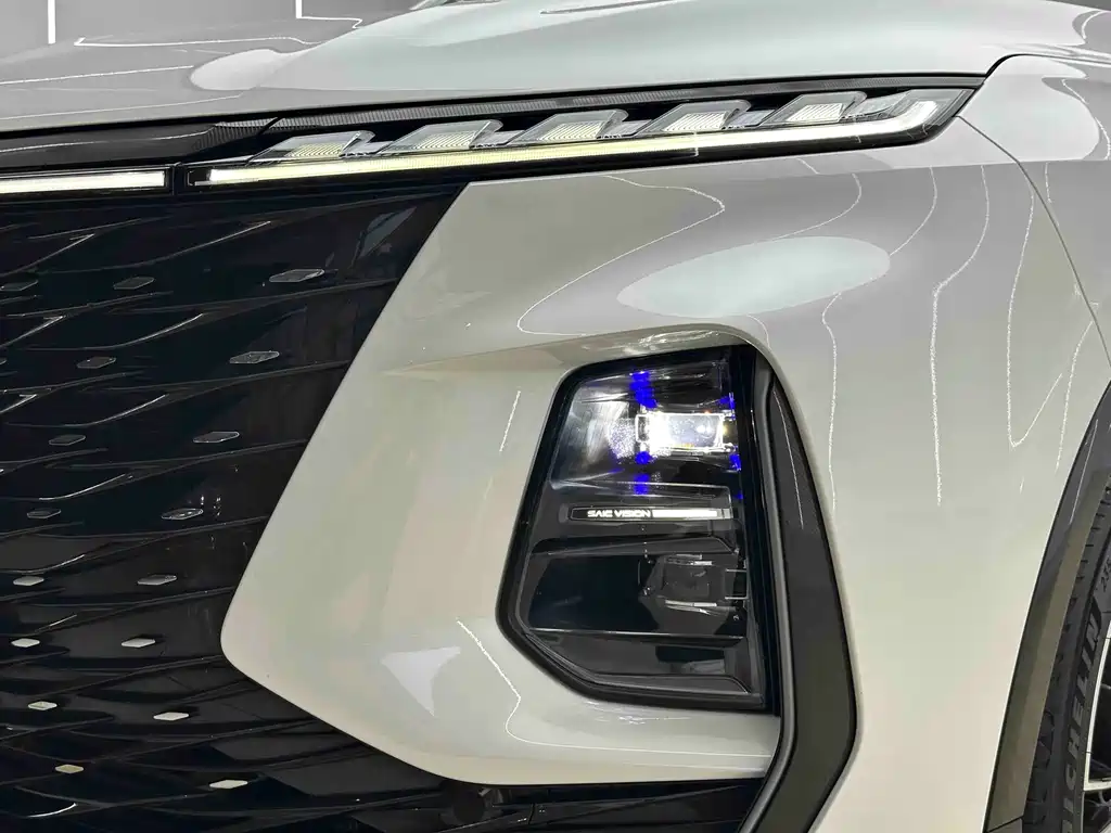 Roewe RX5 MAX — миниатюра 15