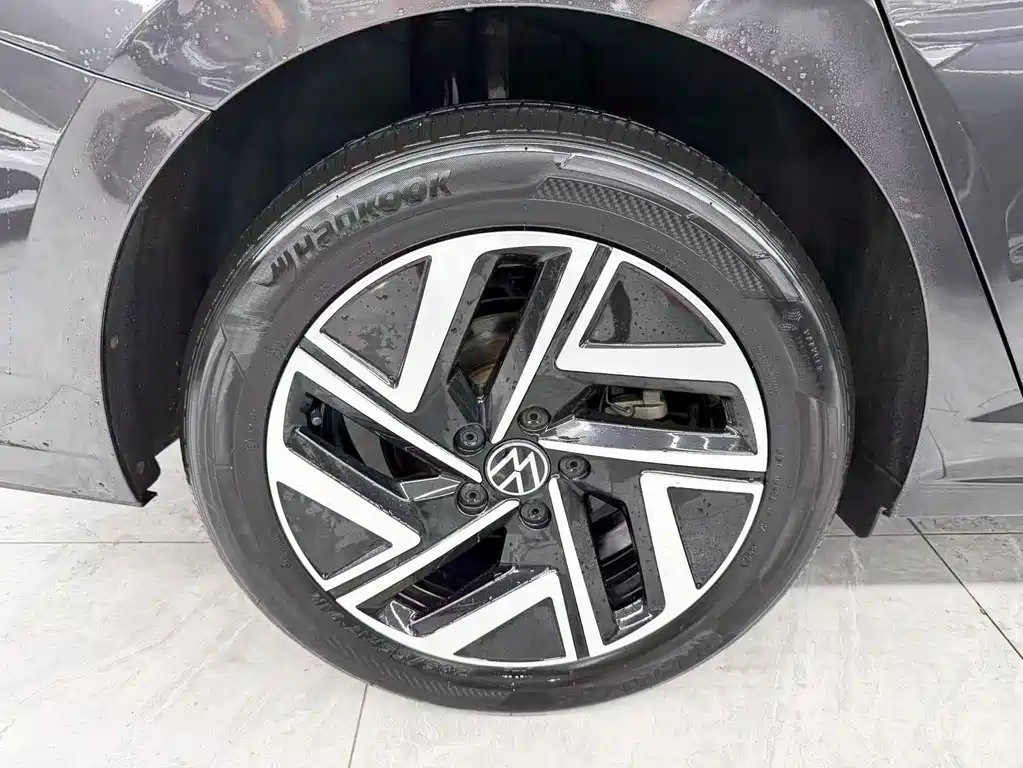 Volkswagen Sagitar — миниатюра 22