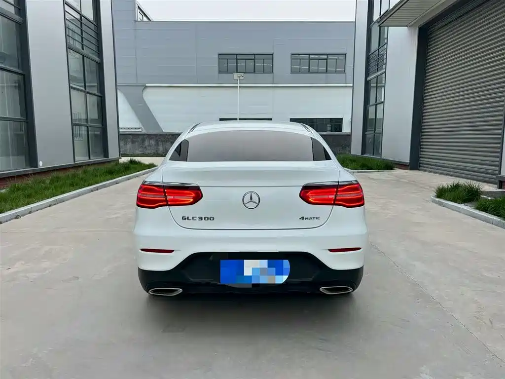 Mercedes-Benz GLC 2018 GLC 200 4MATIC SUV